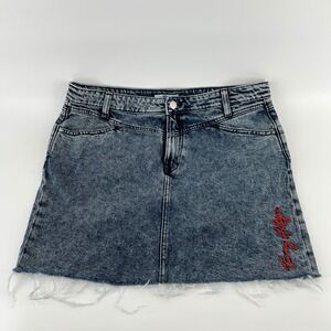 Tommy Hilfiger Denim Skirt‎ Acid Wash Distressed Raw Hem Red Logo Size 10